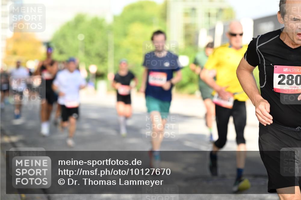 06.09.2026 - CURREX Alsterlauf Dr. Thomas Lammeyer http://msf.ph/oto/10127670 06.09.2026 09:47:34 Laufen 280 meine-sportfotos.de