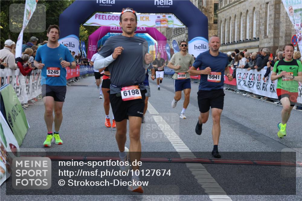 06.09.2026 - CURREX Alsterlauf Strokosch-Dieckow http://msf.ph/oto/10127674 06.09.2026 09:48:40 Ziel 2081, 2088, 2480, 3008, 3798, 3847, 4359, 4553, 4898, 5245, 5450, 5941, 6198, 6481, 8188, 8223 meine-sportfotos.de