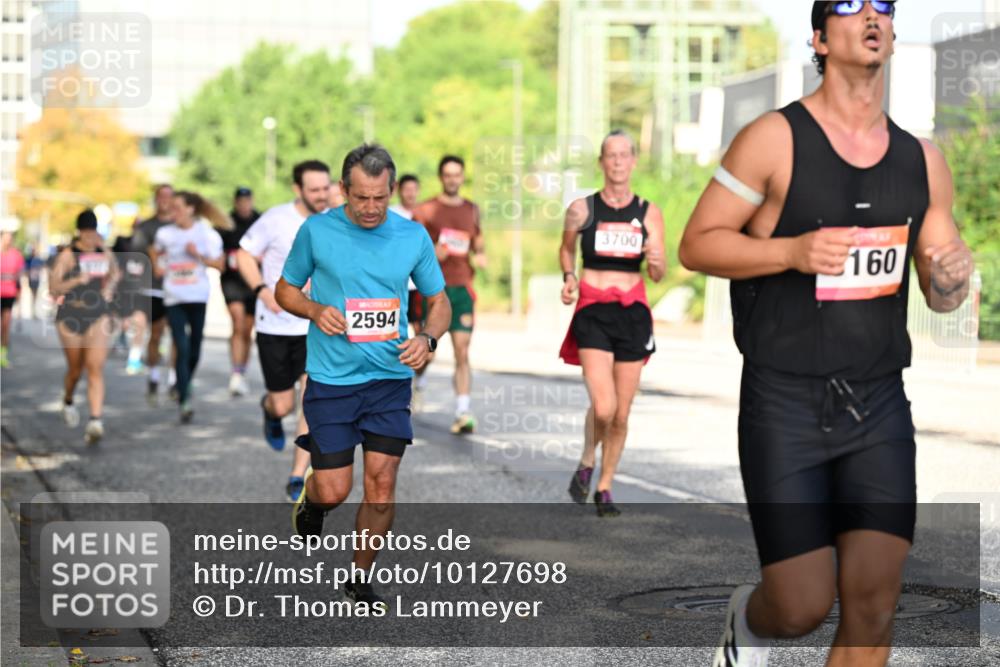 06.09.2026 - CURREX Alsterlauf Dr. Thomas Lammeyer http://msf.ph/oto/10127698 06.09.2026 09:47:38 Laufen 2594, 3700, 160 meine-sportfotos.de