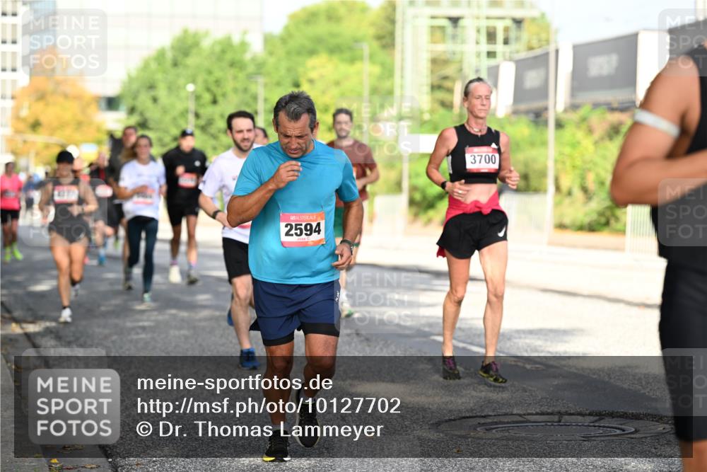 06.09.2026 - CURREX Alsterlauf Dr. Thomas Lammeyer http://msf.ph/oto/10127702 06.09.2026 09:47:38 Laufen 4277, 2594, 3700 meine-sportfotos.de