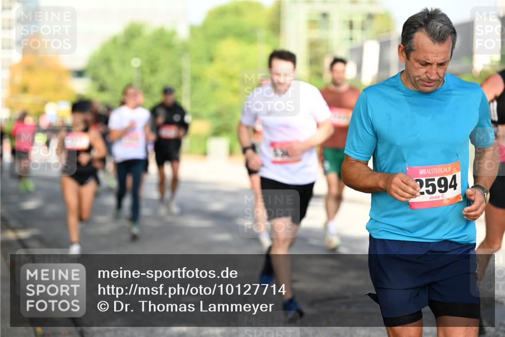 06.09.2026 - CURREX Alsterlauf Dr. Thomas Lammeyer http://msf.ph/oto/10127714 06.09.2026 09:47:40 Laufen 2594 meine-sportfotos.de