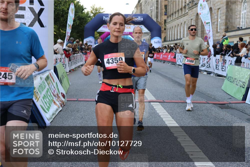06.09.2026 - CURREX Alsterlauf Strokosch-Dieckow http://msf.ph/oto/10127729 06.09.2026 09:48:42 Ziel 2081, 2088, 2480, 3008, 4359, 4553, 5204, 5245, 5450, 5941, 6198, 6317, 6481, 8188, 8223 meine-sportfotos.de