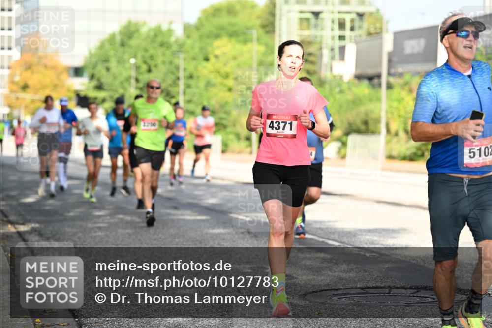 06.09.2026 - CURREX Alsterlauf Dr. Thomas Lammeyer http://msf.ph/oto/10127783 06.09.2026 09:47:47 Laufen 4371, 5102 meine-sportfotos.de