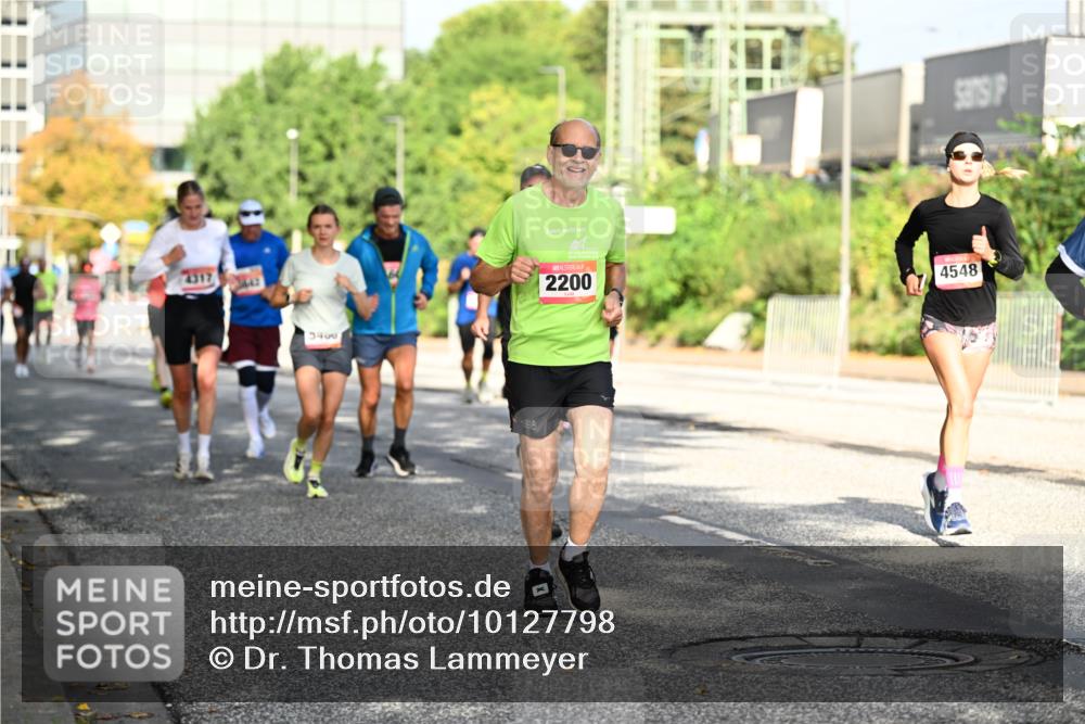 06.09.2026 - CURREX Alsterlauf Dr. Thomas Lammeyer http://msf.ph/oto/10127798 06.09.2026 09:47:49 Laufen 4317, 3340, 2200, 4548 meine-sportfotos.de