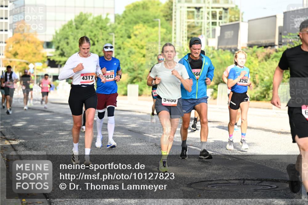 06.09.2026 - CURREX Alsterlauf Dr. Thomas Lammeyer http://msf.ph/oto/10127823 06.09.2026 09:47:52 Laufen 5642, 4317, 5642, 5400, 560, 3292, 6 meine-sportfotos.de