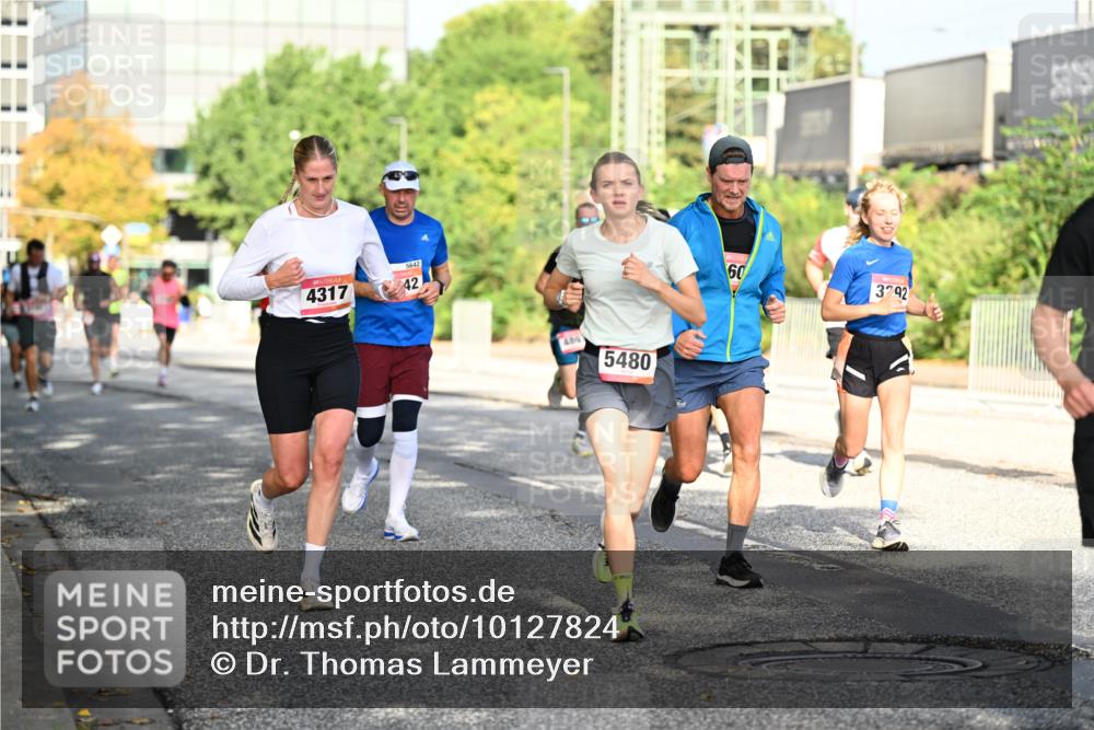 06.09.2026 - CURREX Alsterlauf Dr. Thomas Lammeyer http://msf.ph/oto/10127824 06.09.2026 09:47:52 Laufen 4317, 5642, 42, 5480, 60, 3292 meine-sportfotos.de