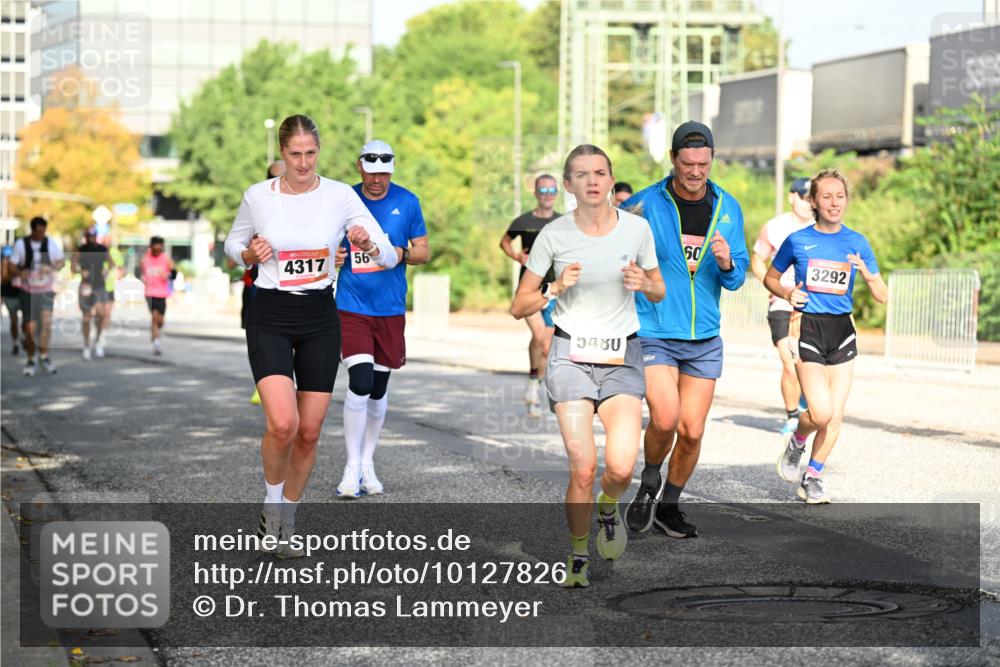 06.09.2026 - CURREX Alsterlauf Dr. Thomas Lammeyer http://msf.ph/oto/10127826 06.09.2026 09:47:52 Laufen 4317, 56, 5480, 60, 3292 meine-sportfotos.de