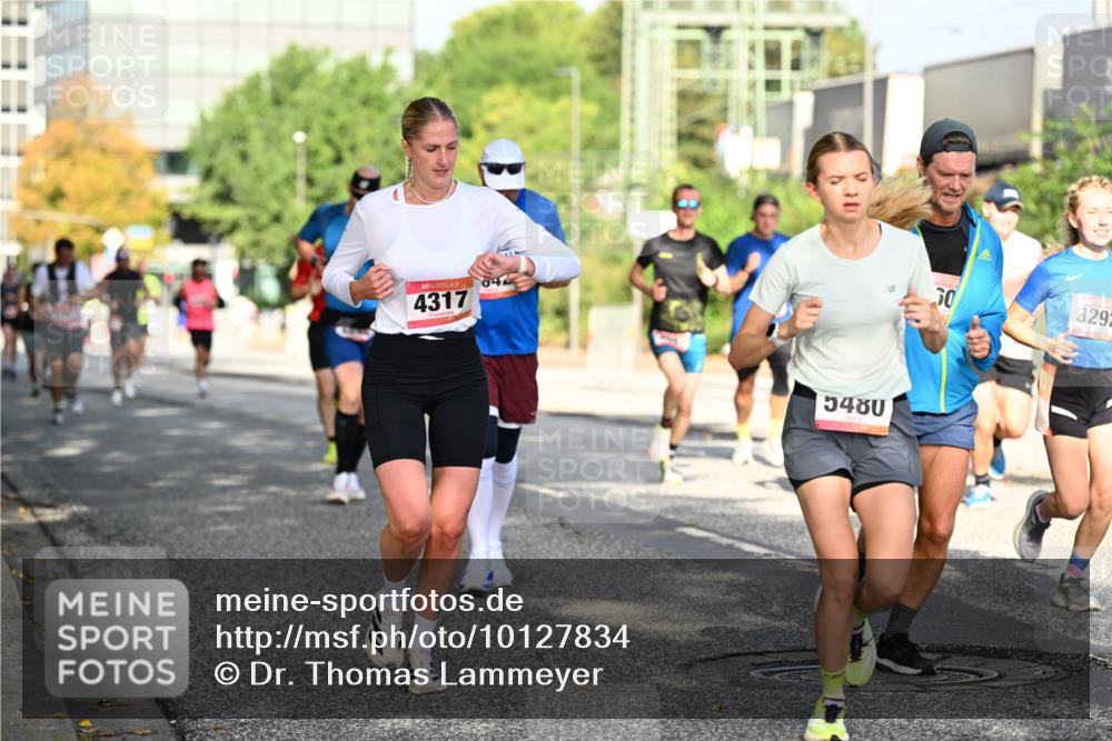 06.09.2026 - CURREX Alsterlauf Dr. Thomas Lammeyer http://msf.ph/oto/10127834 06.09.2026 09:47:53 Laufen 4317, 5480, 60, 3292 meine-sportfotos.de
