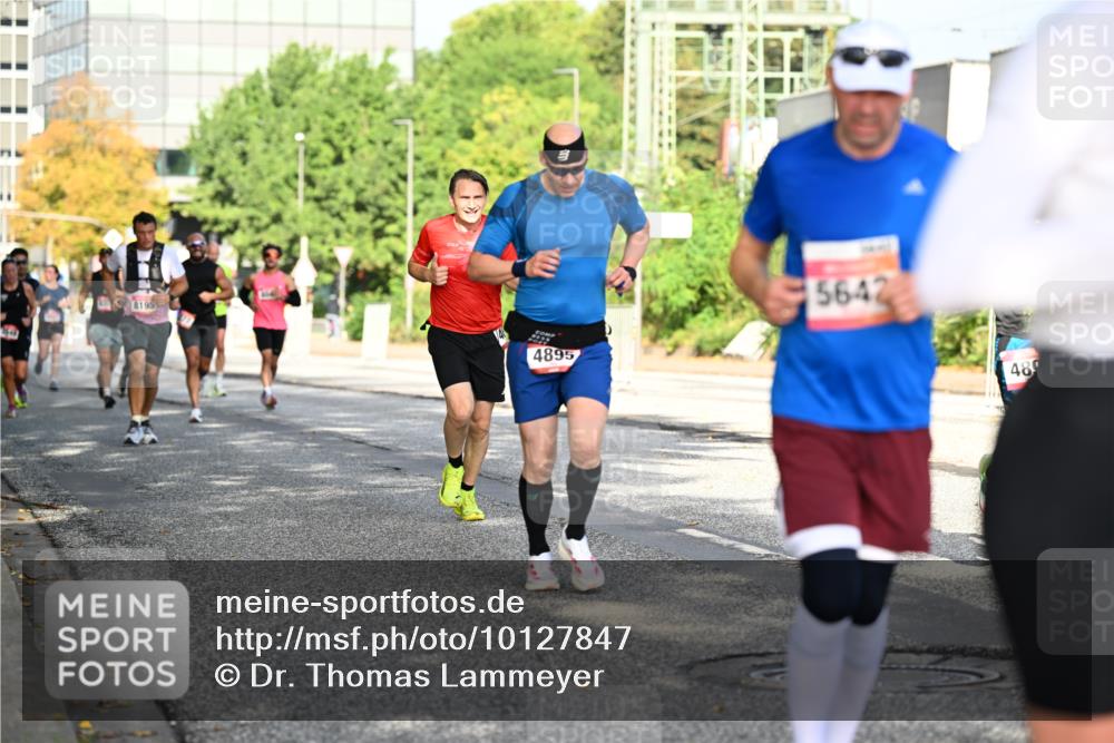 06.09.2026 - CURREX Alsterlauf Dr. Thomas Lammeyer http://msf.ph/oto/10127847 06.09.2026 09:47:54 Laufen 8195, 4895, 5642, 489 meine-sportfotos.de