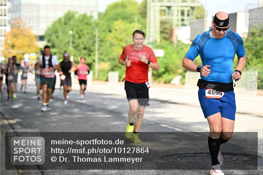 06.09.2026 - CURREX Alsterlauf Dr. Thomas Lammeyer http://msf.ph/oto/10127864 06.09.2026 09:47:56 Laufen 3, 4895 meine-sportfotos.de