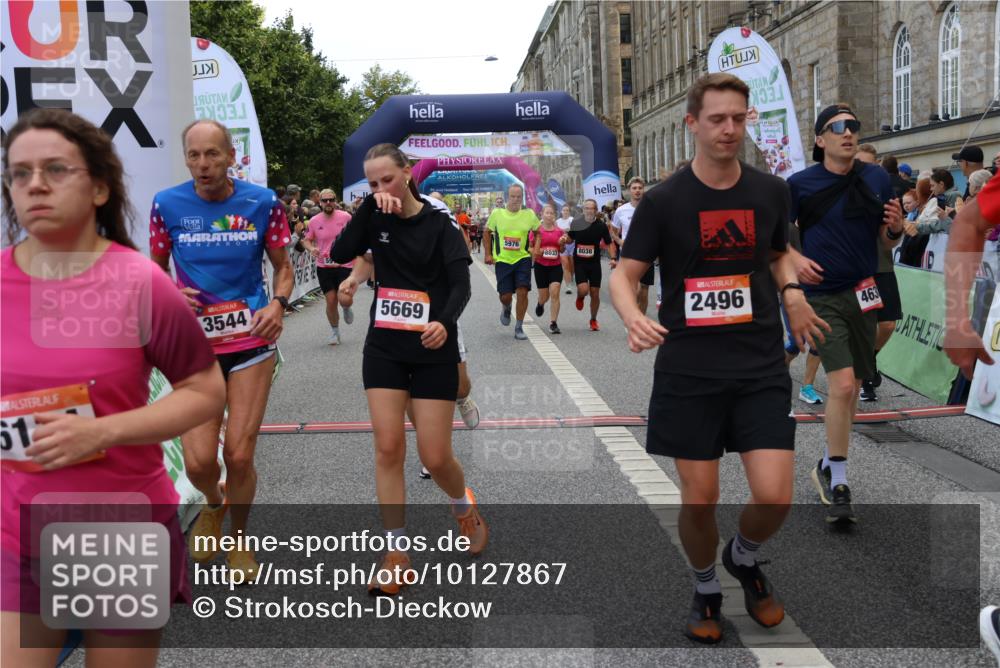 06.09.2026 - CURREX Alsterlauf Strokosch-Dieckow http://msf.ph/oto/10127867 06.09.2026 10:01:39 Ziel 2249, 2496, 2733, 3115, 3518, 3544, 4073, 4121, 4259, 4551, 4552, 4638, 4883, 4884, 4921, 5012, 5106, 5192, 5388, 5669, 5749, 5856, 5918, 5976, 6018, 6114, 8037, 8038, 8062 meine-sportfotos.de