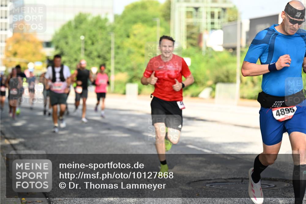 06.09.2026 - CURREX Alsterlauf Dr. Thomas Lammeyer http://msf.ph/oto/10127868 06.09.2026 09:47:56 Laufen 4895, 3, 011 meine-sportfotos.de