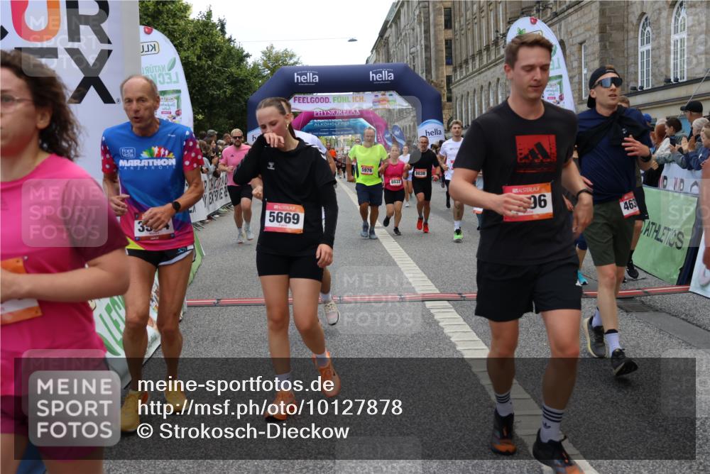 06.09.2026 - CURREX Alsterlauf Strokosch-Dieckow http://msf.ph/oto/10127878 06.09.2026 10:01:39 Ziel 2249, 2496, 2733, 3115, 3518, 3544, 4073, 4121, 4259, 4551, 4552, 4638, 4883, 4884, 4921, 5012, 5106, 5192, 5388, 5669, 5749, 5856, 5918, 5976, 6018, 6114, 8037, 8038, 8062 meine-sportfotos.de