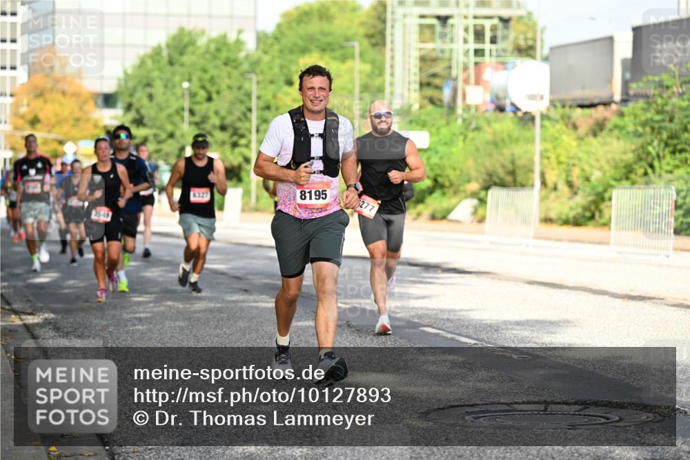 06.09.2026 - CURREX Alsterlauf Dr. Thomas Lammeyer http://msf.ph/oto/10127893 06.09.2026 09:47:59 Laufen 2549, 6327, 8195, 277 meine-sportfotos.de