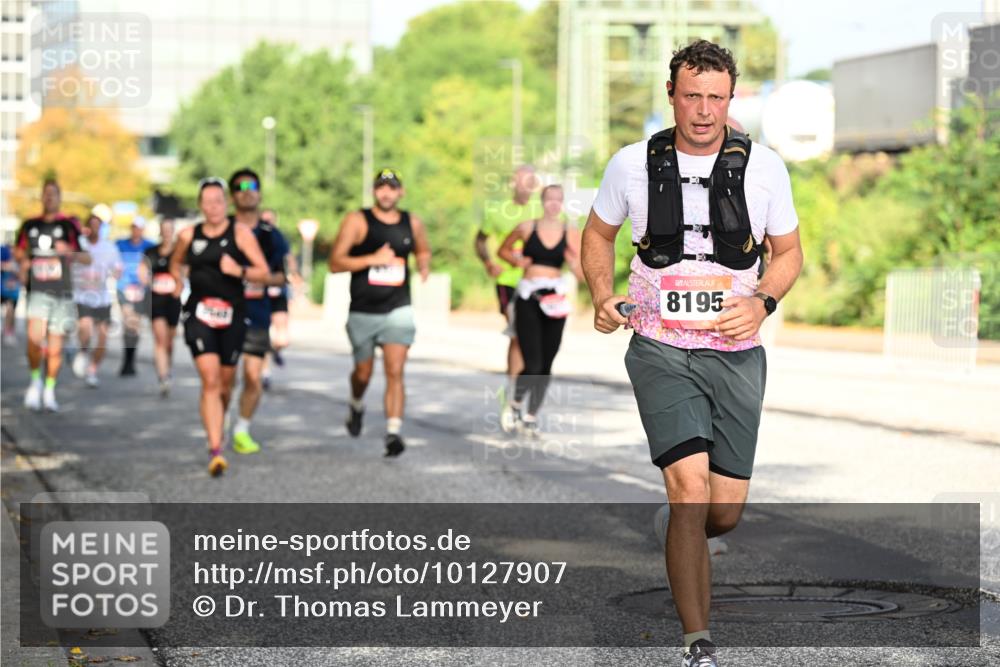 06.09.2026 - CURREX Alsterlauf Dr. Thomas Lammeyer http://msf.ph/oto/10127907 06.09.2026 09:48:00 Laufen 8195 meine-sportfotos.de