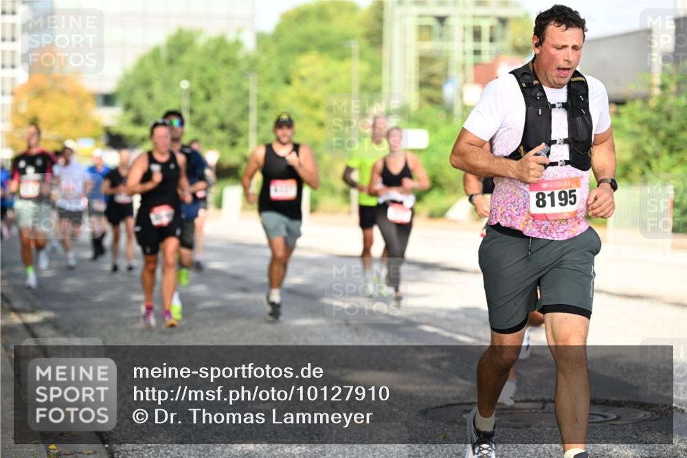06.09.2026 - CURREX Alsterlauf Dr. Thomas Lammeyer http://msf.ph/oto/10127910 06.09.2026 09:48:01 Laufen 8195 meine-sportfotos.de