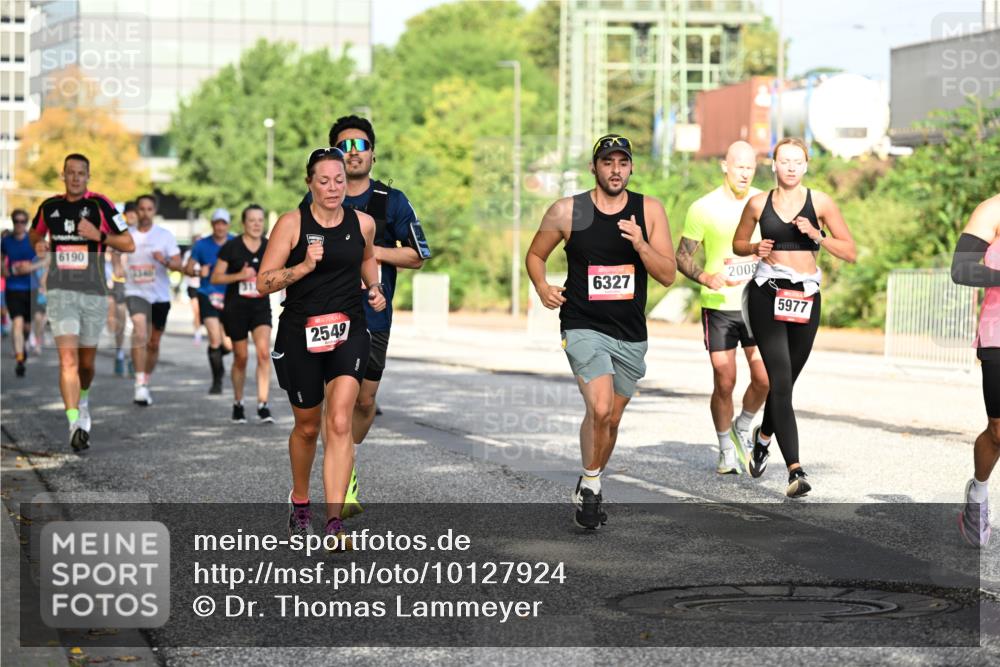 06.09.2026 - CURREX Alsterlauf Dr. Thomas Lammeyer http://msf.ph/oto/10127924 06.09.2026 09:48:02 Laufen 6190, 3340, 2549, 6327, 2008, 5977 meine-sportfotos.de