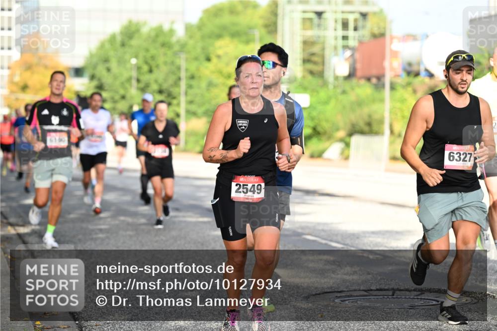 06.09.2026 - CURREX Alsterlauf Dr. Thomas Lammeyer http://msf.ph/oto/10127934 06.09.2026 09:48:03 Laufen 6190, 2549, 6327 meine-sportfotos.de