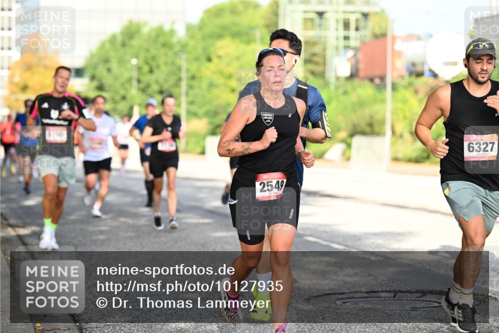 06.09.2026 - CURREX Alsterlauf Dr. Thomas Lammeyer http://msf.ph/oto/10127935 06.09.2026 09:48:03 Laufen 2549, 6327 meine-sportfotos.de