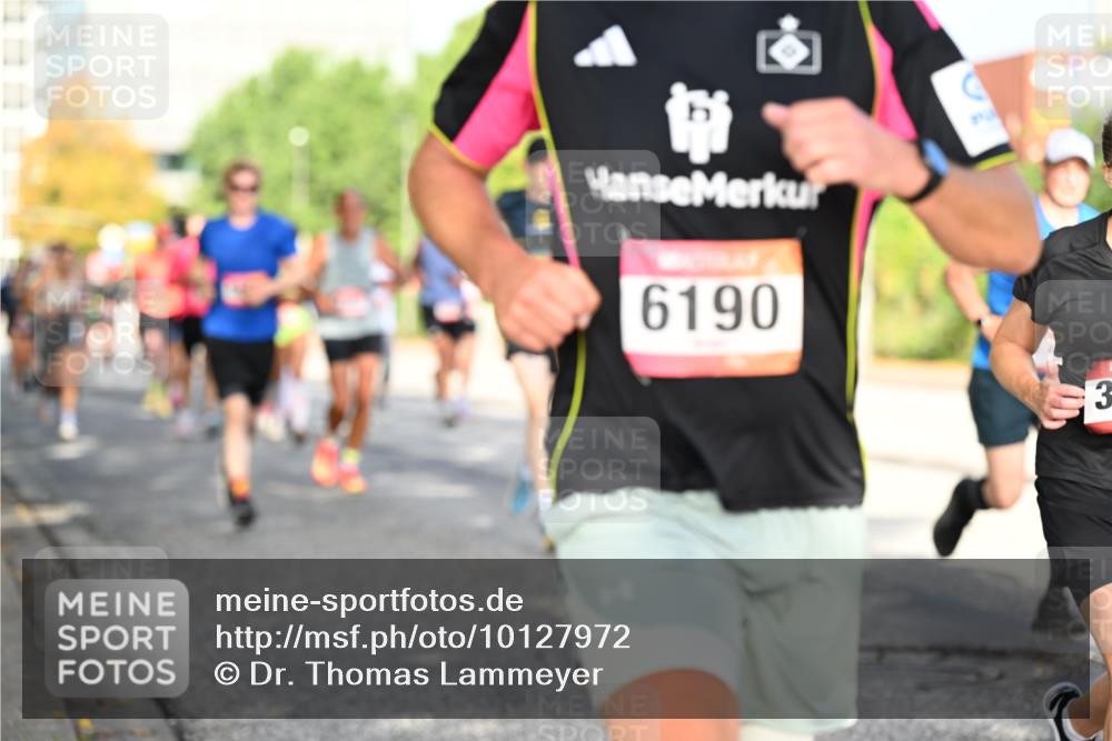06.09.2026 - CURREX Alsterlauf Dr. Thomas Lammeyer http://msf.ph/oto/10127972 06.09.2026 09:48:07 Laufen 6190, 3 meine-sportfotos.de