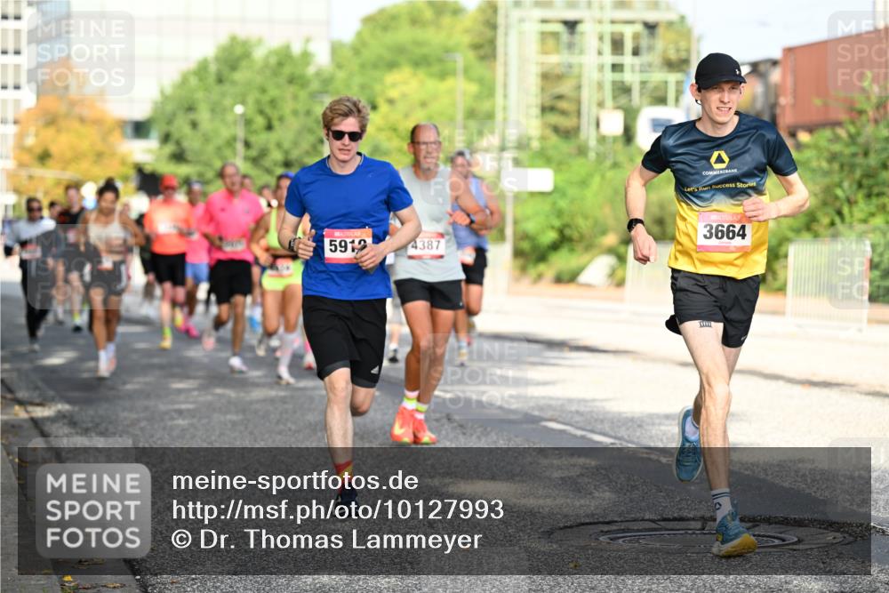 06.09.2026 - CURREX Alsterlauf Dr. Thomas Lammeyer http://msf.ph/oto/10127993 06.09.2026 09:48:09 Laufen 5912, 4387, 3664 meine-sportfotos.de
