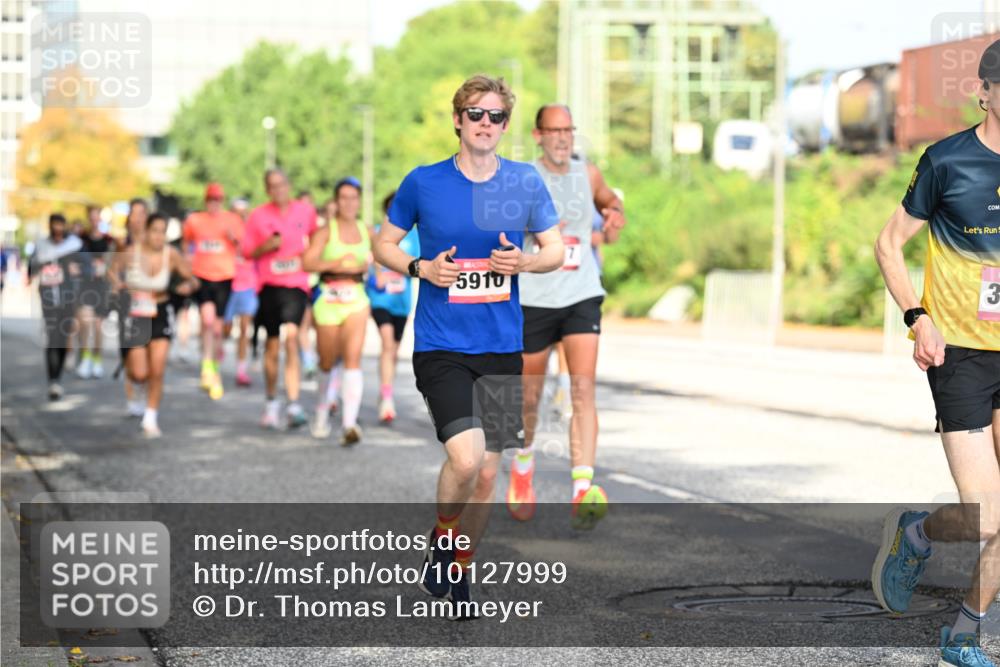 06.09.2026 - CURREX Alsterlauf Dr. Thomas Lammeyer http://msf.ph/oto/10127999 06.09.2026 09:48:09 Laufen 5910, 3 meine-sportfotos.de