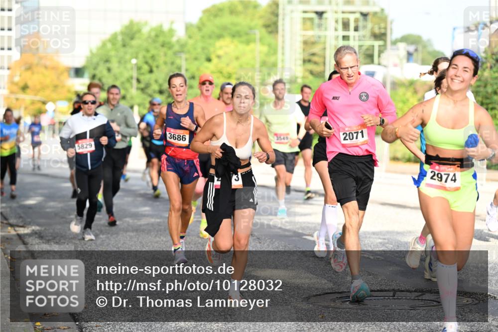 06.09.2026 - CURREX Alsterlauf Dr. Thomas Lammeyer http://msf.ph/oto/10128032 06.09.2026 09:48:13 Laufen 3686, 5829, 3549, 2071, 2974 meine-sportfotos.de