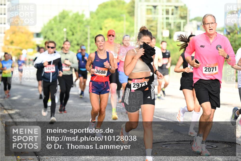 06.09.2026 - CURREX Alsterlauf Dr. Thomas Lammeyer http://msf.ph/oto/10128038 06.09.2026 09:48:13 Laufen 5829, 3686, 2973, 2071 meine-sportfotos.de