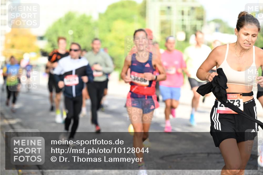06.09.2026 - CURREX Alsterlauf Dr. Thomas Lammeyer http://msf.ph/oto/10128044 06.09.2026 09:48:14 Laufen 3686, 73 meine-sportfotos.de