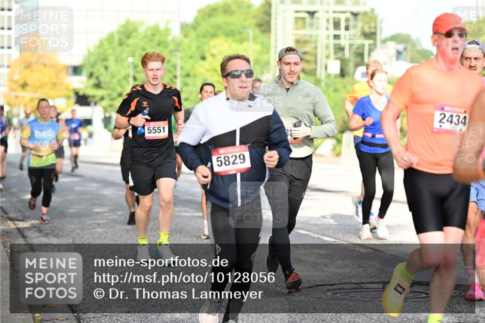 06.09.2026 - CURREX Alsterlauf Dr. Thomas Lammeyer http://msf.ph/oto/10128056 06.09.2026 09:48:16 Laufen 5551, 5829, 2434 meine-sportfotos.de