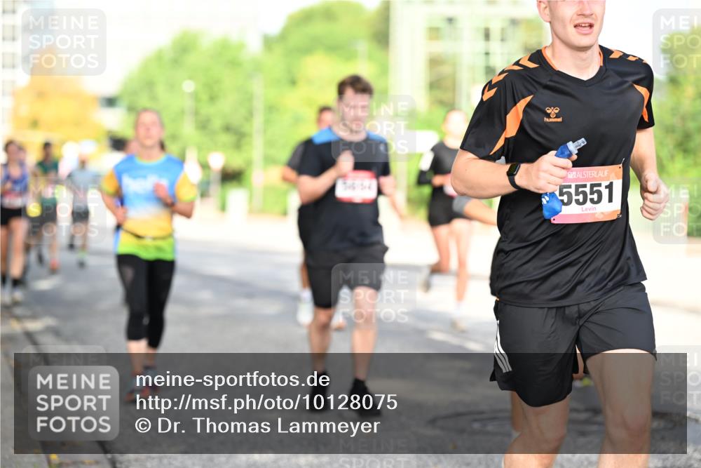 06.09.2026 - CURREX Alsterlauf Dr. Thomas Lammeyer http://msf.ph/oto/10128075 06.09.2026 09:48:18 Laufen 5551 meine-sportfotos.de