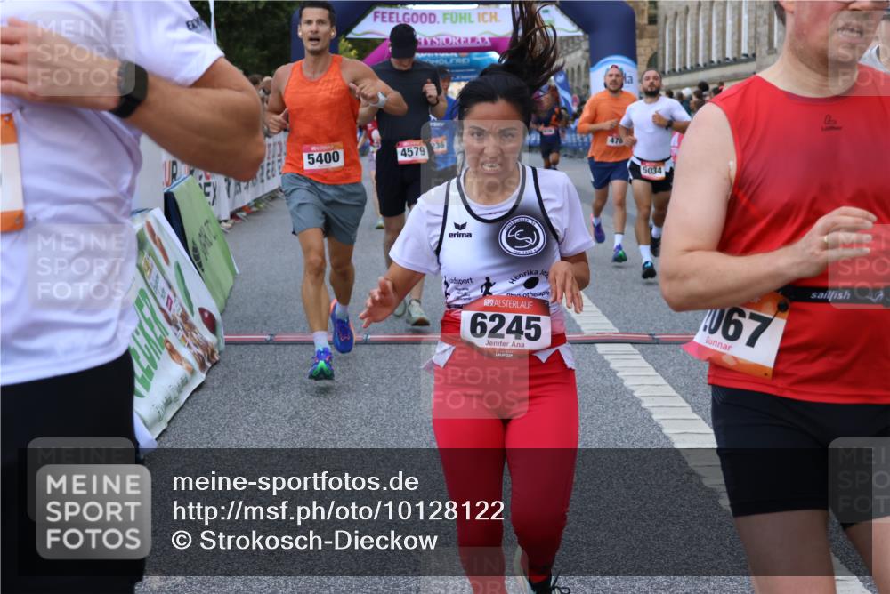06.09.2026 - CURREX Alsterlauf Strokosch-Dieckow http://msf.ph/oto/10128122 06.09.2026 09:49:01 Ziel 2067, 2655, 2693, 3009, 3074, 3533, 4579, 4785, 5034, 5068, 5378, 5400, 5929, 5992, 6041, 6124, 6236, 6245, 8106 meine-sportfotos.de
