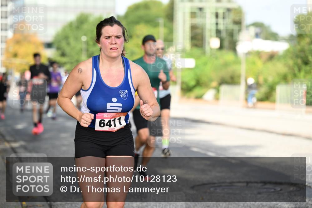 06.09.2026 - CURREX Alsterlauf Dr. Thomas Lammeyer http://msf.ph/oto/10128123 06.09.2026 09:48:23 Laufen 6411, 1921 meine-sportfotos.de