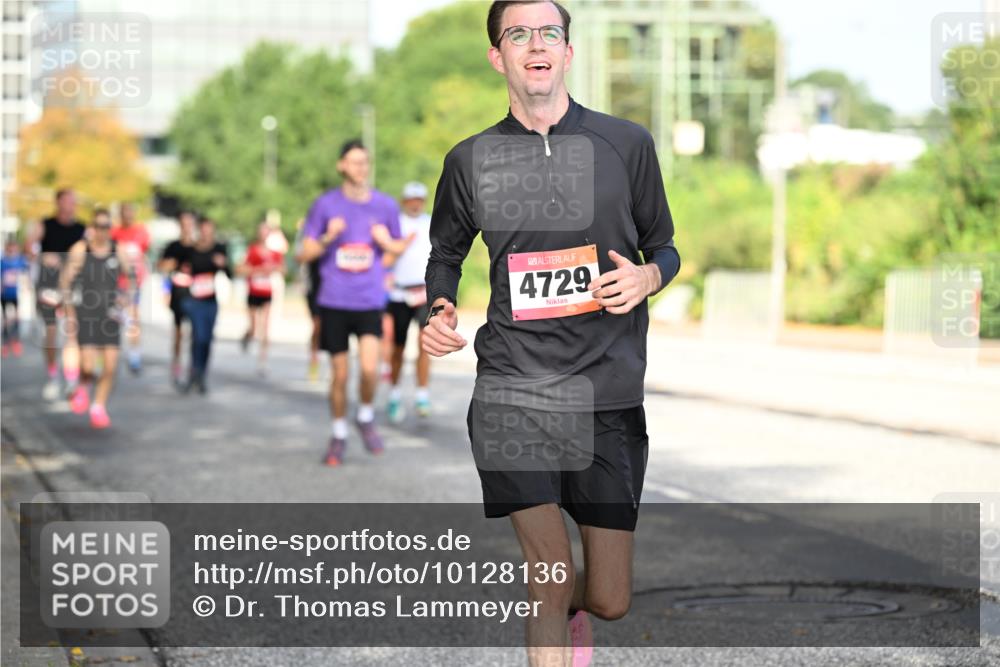06.09.2026 - CURREX Alsterlauf Dr. Thomas Lammeyer http://msf.ph/oto/10128136 06.09.2026 09:48:27 Laufen 4729 meine-sportfotos.de