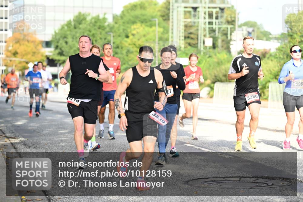 06.09.2026 - CURREX Alsterlauf Dr. Thomas Lammeyer http://msf.ph/oto/10128159 06.09.2026 09:48:32 Laufen 19, 3839, 6453, 3286, 5596 meine-sportfotos.de