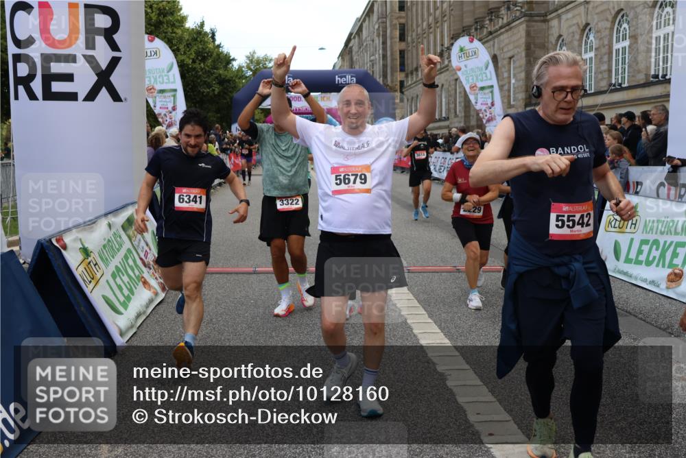 06.09.2026 - CURREX Alsterlauf Strokosch-Dieckow http://msf.ph/oto/10128160 06.09.2026 10:01:54 Ziel 2040, 2229, 2375, 2977, 3150, 3322, 3448, 3563, 3618, 4117, 4162, 4608, 4618, 5186, 5265, 5380, 5542, 5679, 5899, 6171, 6341, 8096, 8122 meine-sportfotos.de