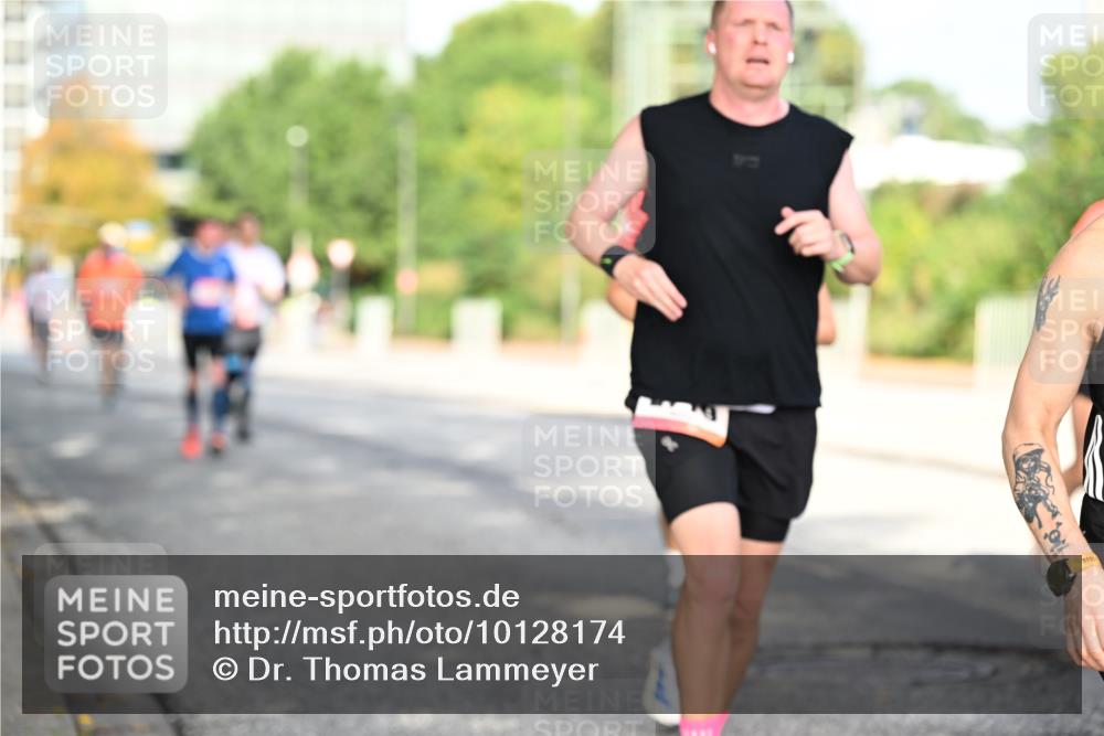 06.09.2026 - CURREX Alsterlauf Dr. Thomas Lammeyer http://msf.ph/oto/10128174 06.09.2026 09:48:34 Laufen 111 meine-sportfotos.de