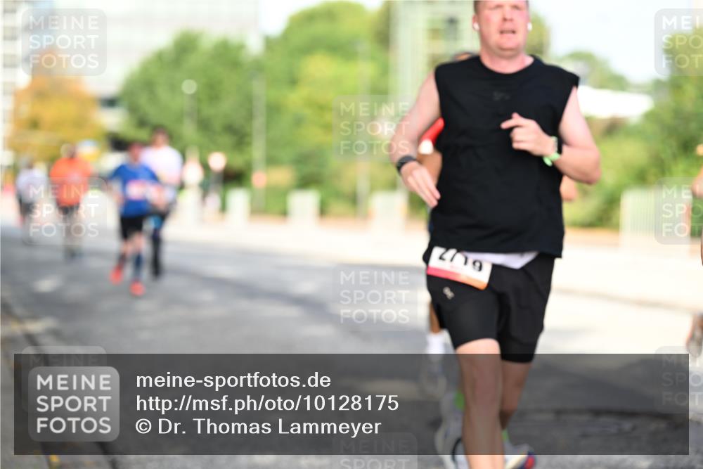 06.09.2026 - CURREX Alsterlauf Dr. Thomas Lammeyer http://msf.ph/oto/10128175 06.09.2026 09:48:34 Laufen  meine-sportfotos.de