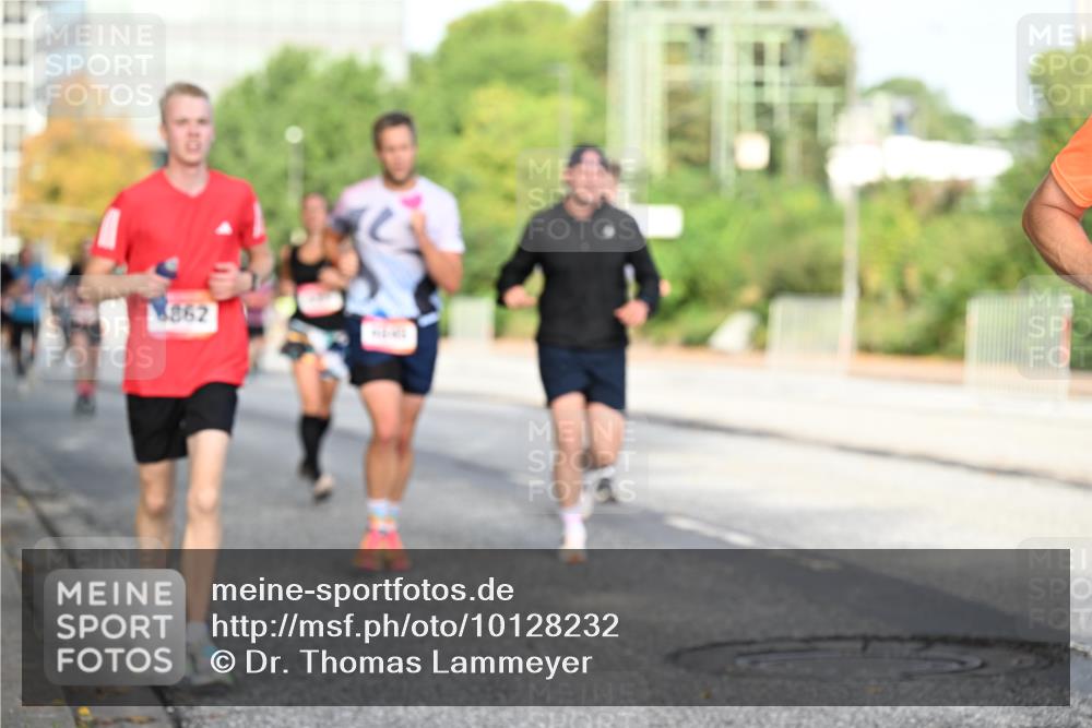 06.09.2026 - CURREX Alsterlauf Dr. Thomas Lammeyer http://msf.ph/oto/10128232 06.09.2026 09:48:44 Laufen 8862 meine-sportfotos.de