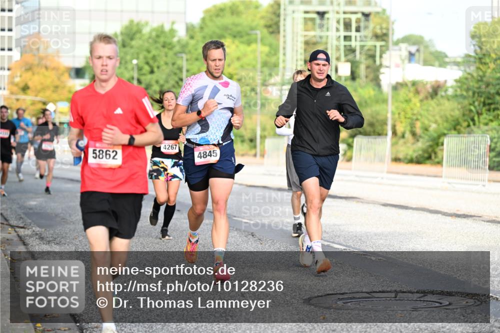 06.09.2026 - CURREX Alsterlauf Dr. Thomas Lammeyer http://msf.ph/oto/10128236 06.09.2026 09:48:44 Laufen 101, 5862, 4267, 4845 meine-sportfotos.de