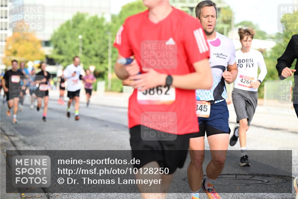 06.09.2026 - CURREX Alsterlauf Dr. Thomas Lammeyer http://msf.ph/oto/10128250 06.09.2026 09:48:45 Laufen 3862, 845, 4268 meine-sportfotos.de