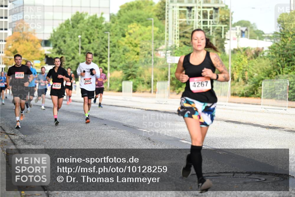 06.09.2026 - CURREX Alsterlauf Dr. Thomas Lammeyer http://msf.ph/oto/10128259 06.09.2026 09:48:46 Laufen 4333, 4332, 2002, 4267 meine-sportfotos.de