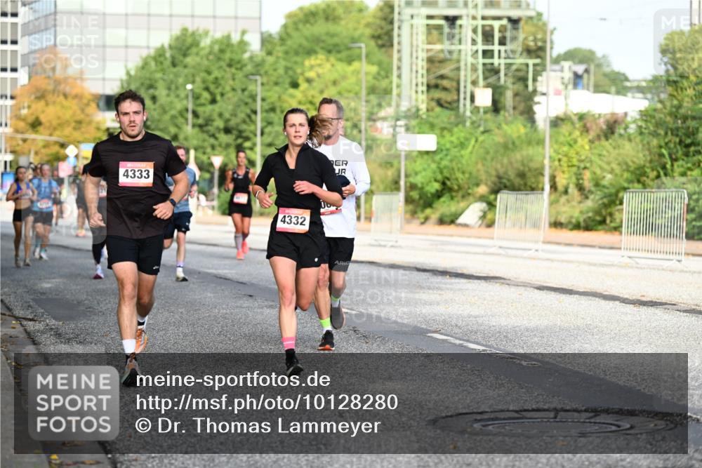 06.09.2026 - CURREX Alsterlauf Dr. Thomas Lammeyer http://msf.ph/oto/10128280 06.09.2026 09:48:49 Laufen 4333, 4332 meine-sportfotos.de
