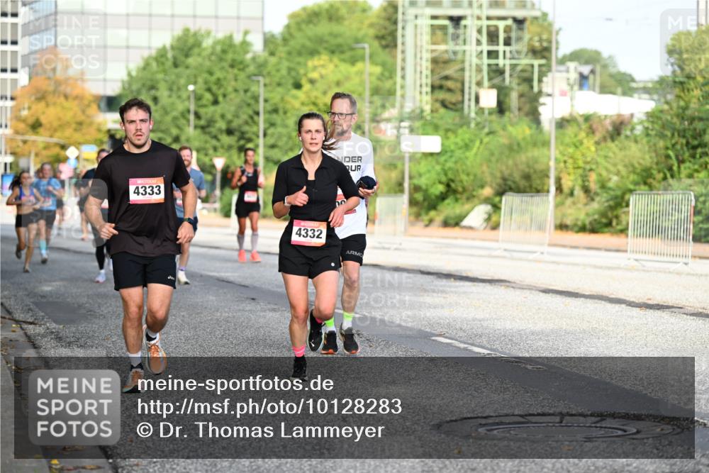06.09.2026 - CURREX Alsterlauf Dr. Thomas Lammeyer http://msf.ph/oto/10128283 06.09.2026 09:48:49 Laufen 4333, 4332 meine-sportfotos.de
