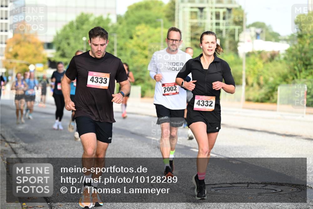 06.09.2026 - CURREX Alsterlauf Dr. Thomas Lammeyer http://msf.ph/oto/10128289 06.09.2026 09:48:50 Laufen 4333, 2002, 4332 meine-sportfotos.de