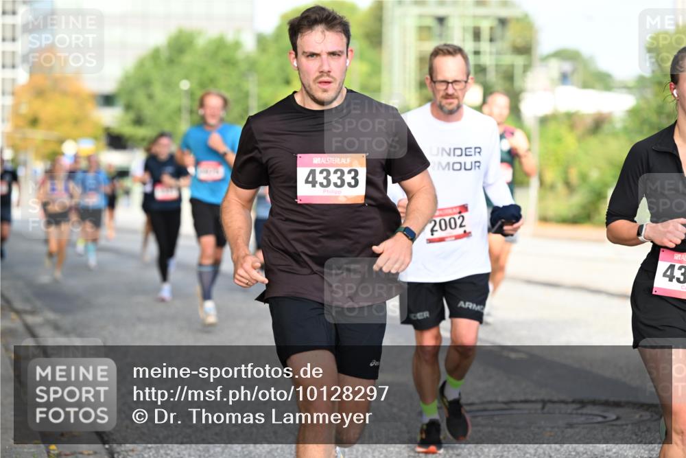 06.09.2026 - CURREX Alsterlauf Dr. Thomas Lammeyer http://msf.ph/oto/10128297 06.09.2026 09:48:51 Laufen 4333, 2002, 43 meine-sportfotos.de
