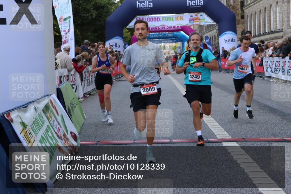 06.09.2026 - CURREX Alsterlauf Strokosch-Dieckow http://msf.ph/oto/10128339 06.09.2026 09:49:16 Ziel 2009, 2216, 3383, 3845, 3898, 4249, 5331, 5448, 5667, 5924, 6173, 6380, 6415, 8065 meine-sportfotos.de