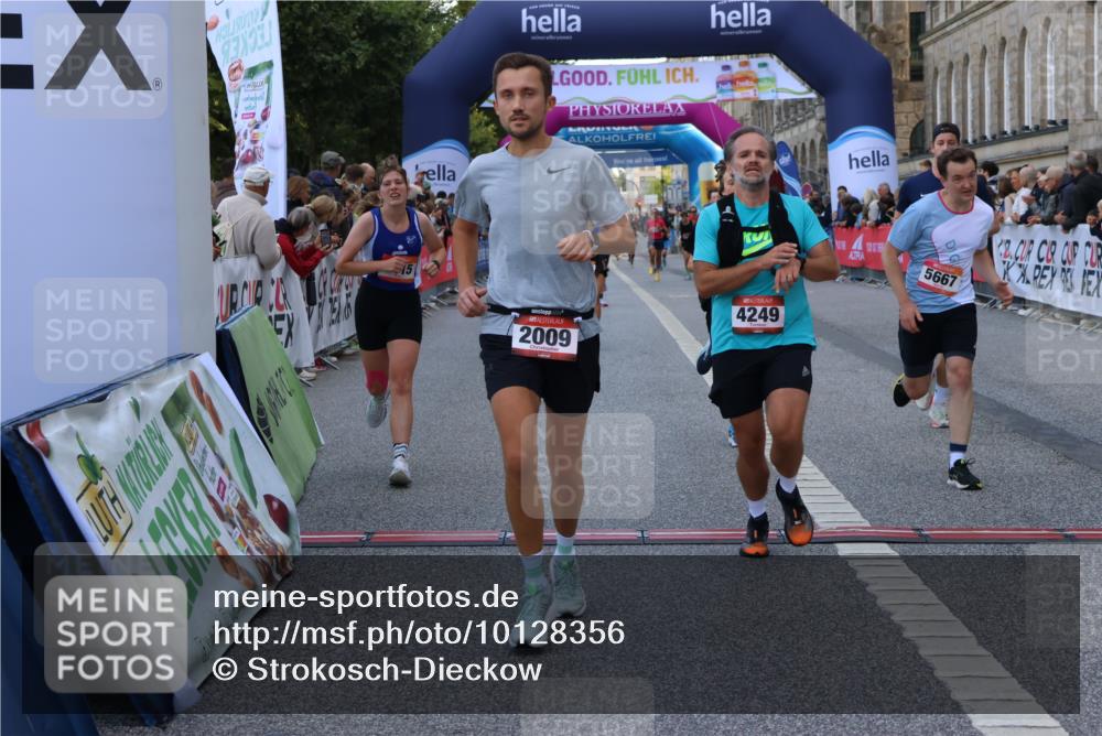 06.09.2026 - CURREX Alsterlauf Strokosch-Dieckow http://msf.ph/oto/10128356 06.09.2026 09:49:16 Ziel 2009, 2216, 3383, 3845, 3898, 4249, 5331, 5448, 5667, 5924, 6173, 6380, 6415, 8065 meine-sportfotos.de