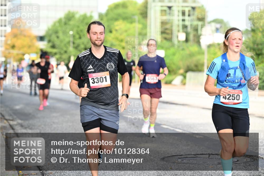 06.09.2026 - CURREX Alsterlauf Dr. Thomas Lammeyer http://msf.ph/oto/10128364 06.09.2026 09:48:58 Laufen 3301, 4567, 4250 meine-sportfotos.de