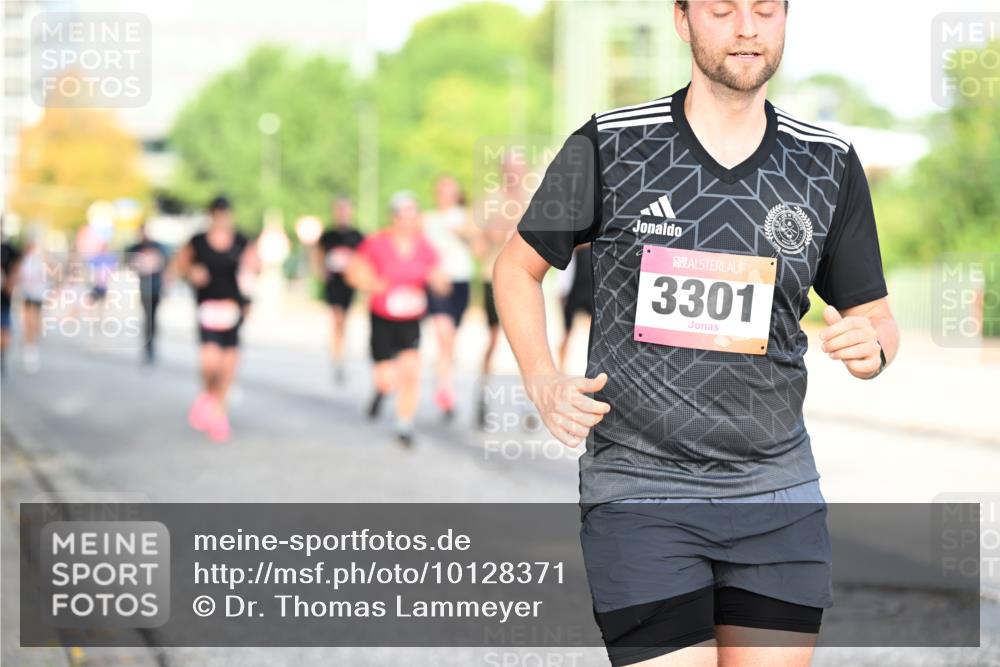 06.09.2026 - CURREX Alsterlauf Dr. Thomas Lammeyer http://msf.ph/oto/10128371 06.09.2026 09:48:59 Laufen 3301 meine-sportfotos.de